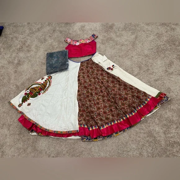 Pink white garba navratri festive traditional chaniya lehenga ghagra choli - Picture 8 of 12